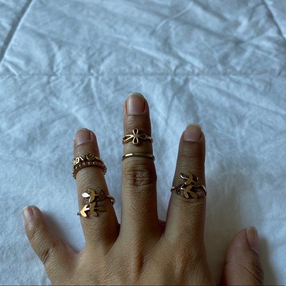 Neclace and midi rings bundle - Picture 2 of 3